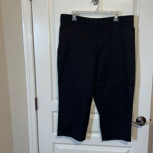 Black Dressy Capris Sz 16 NWOT